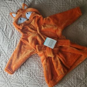 NWT soft fleecy fox baby robe